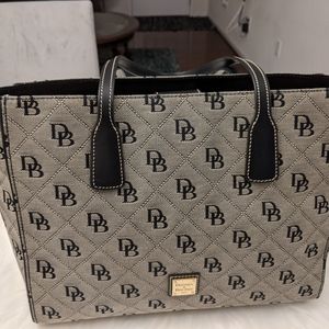 Dooney & Bourke Ashton tote